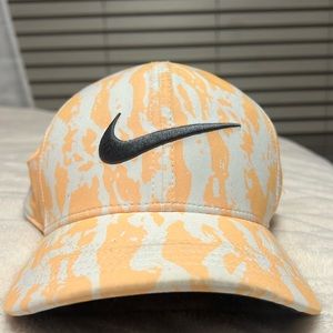 Nike Adjustable Golf Cap